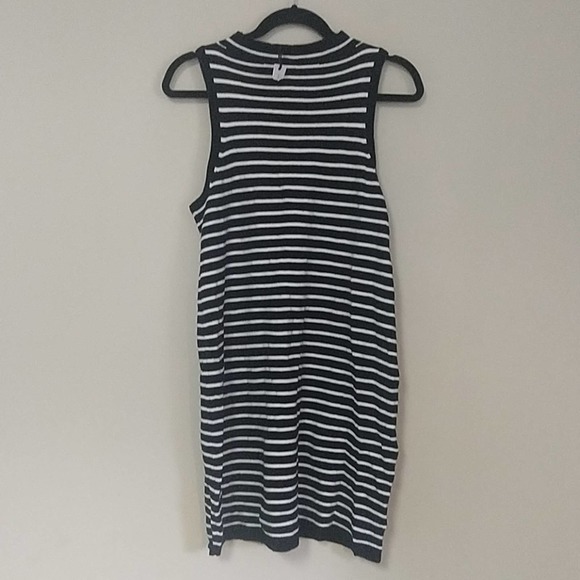 Cupcakes & Cashmere Piper Stripe Sweater dress - Picture 4 of 8